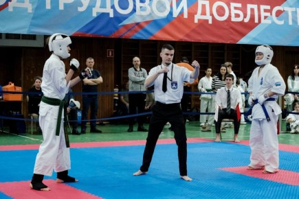 В окружной столице подвели итоги региональных соревнований по киокусинкай