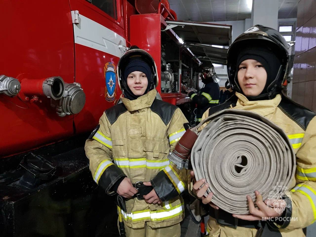 Ставьте свои нашим юным спасателям из Ноябрьска Ставьте свои нашим юным спасателям из Ноябрьска