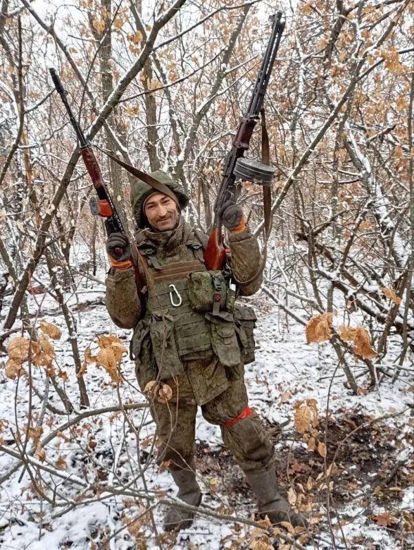 Салехард прощается с Героем