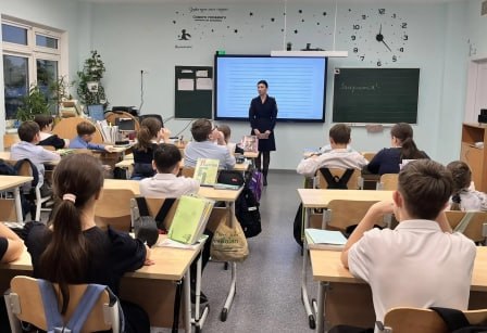 Ноябрьские автоинспекторы провели с учащимися беседы на тему «Безопасность на зимней дороге – наш приоритет» Ноябрьские автоинспекторы провели с учащимися беседы на тему «Безопасность на зимней дороге – наш приоритет»