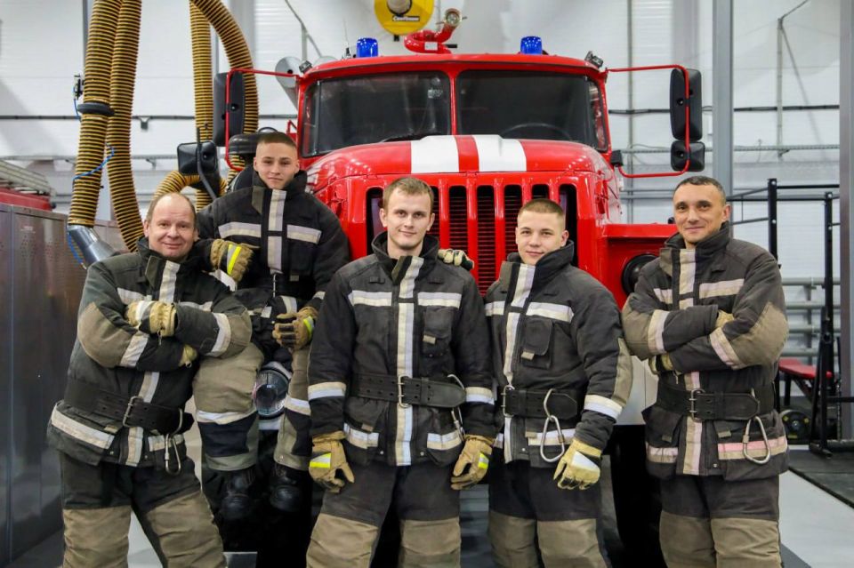 Дмитрий Артюхов: В Мужах новоселье отмечают сотрудники окружной противопожарной службы — построили для них новое, просторное здание с тёплым гаражом