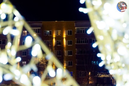 Вы думаете, эти фото про зиму и мороз? Нет, они про особенную атмосферу вечернего Ноябрьска сегодня