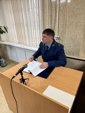 По постановлению прокуратуры Красноселькупского района бывший руководитель медицинского учреждения привлечен к ответственности за нецелевое использование бюджетных средств