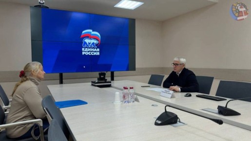 Глава города Ноябрьска Алексей Романов регулярно проводит личные приёмы граждан