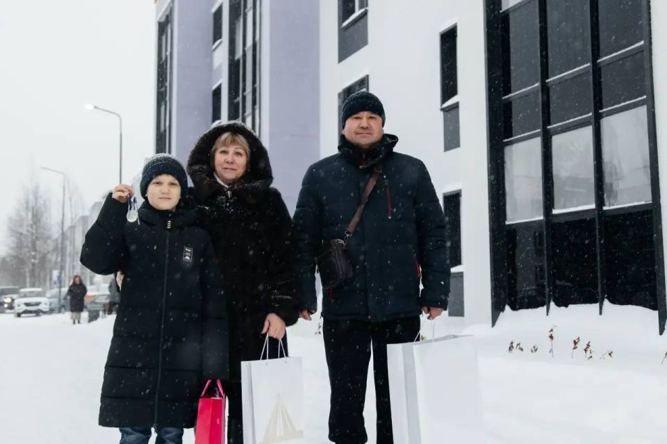 Новоселье в Ноябрьске: северяне переехали в новый дом на улице Изыскателей