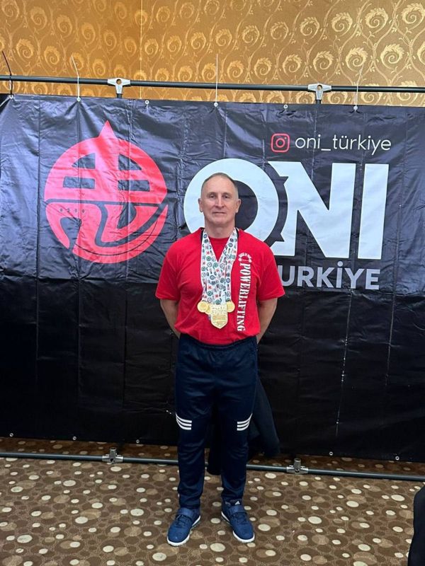Атлет из Нового Уренгоя отличился на Чемпионате Азии среди ветеранов по пауэрлифтингу