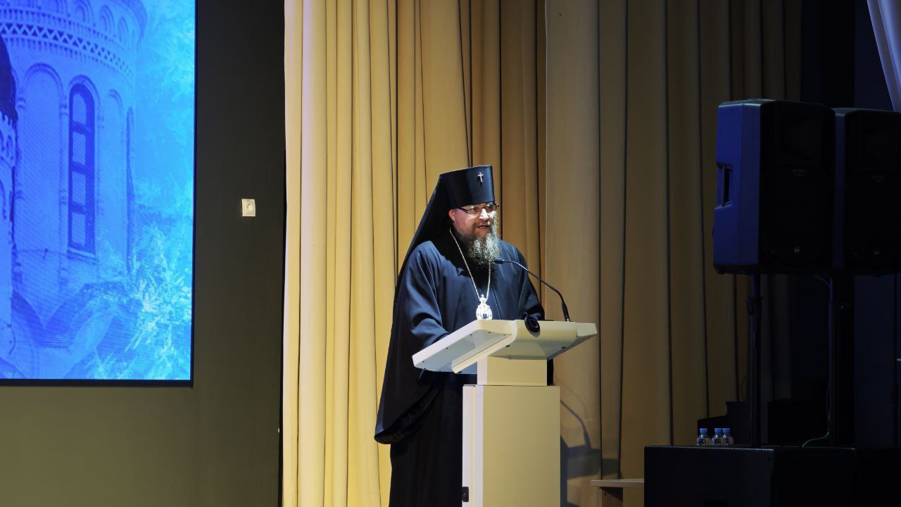 В Новом Уренгое проходят XV Епархиальные Рождественские образовательные чтения