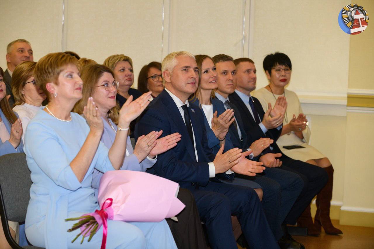 Накануне свое 45-летие отметила школа № 3 Накануне свое 45-летие отметила школа № 3