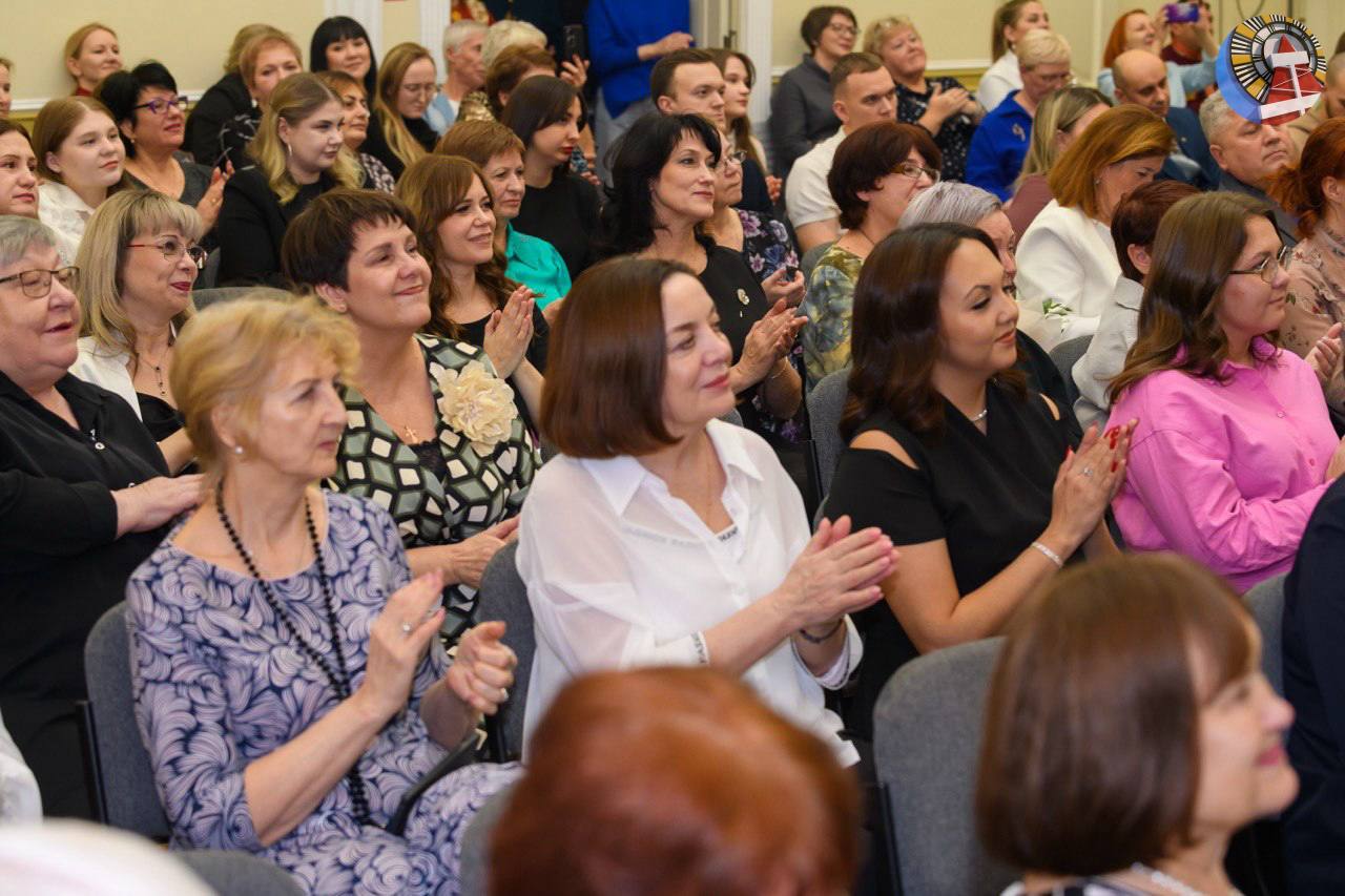 Накануне свое 45-летие отметила школа № 3 Накануне свое 45-летие отметила школа № 3