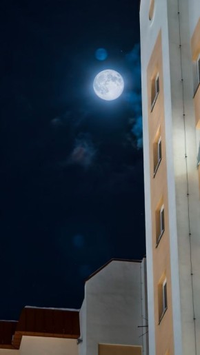 Жители Ямала наблюдали рекордно высокое суперлуние