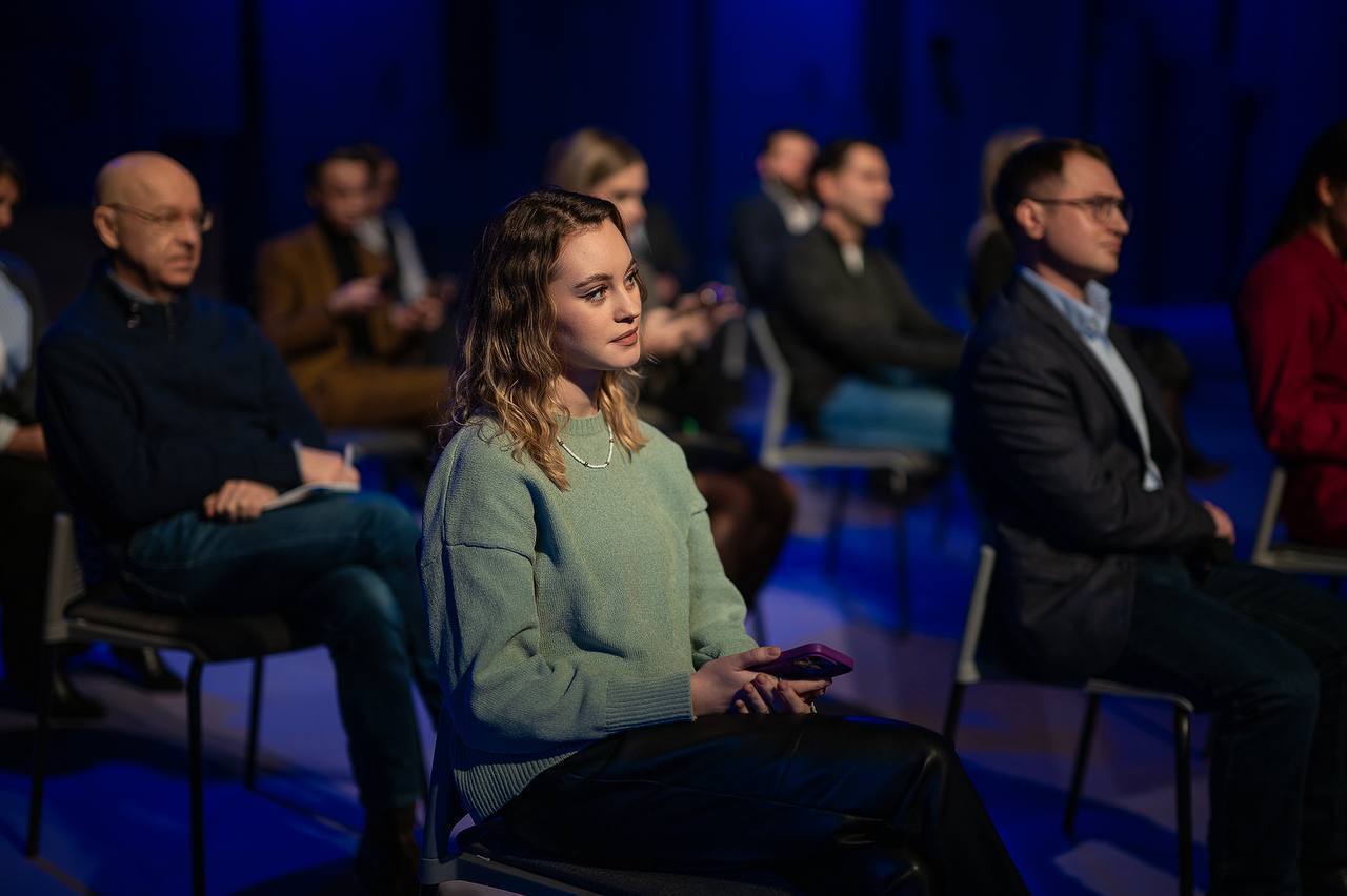 Дмитрий Артюхов: По доброй традиции в канун Дня округа подвели итоги года, обсудили будущее Ямала Дмитрий Артюхов: По доброй традиции в канун Дня округа подвели итоги года, обсудили будущее Ямала