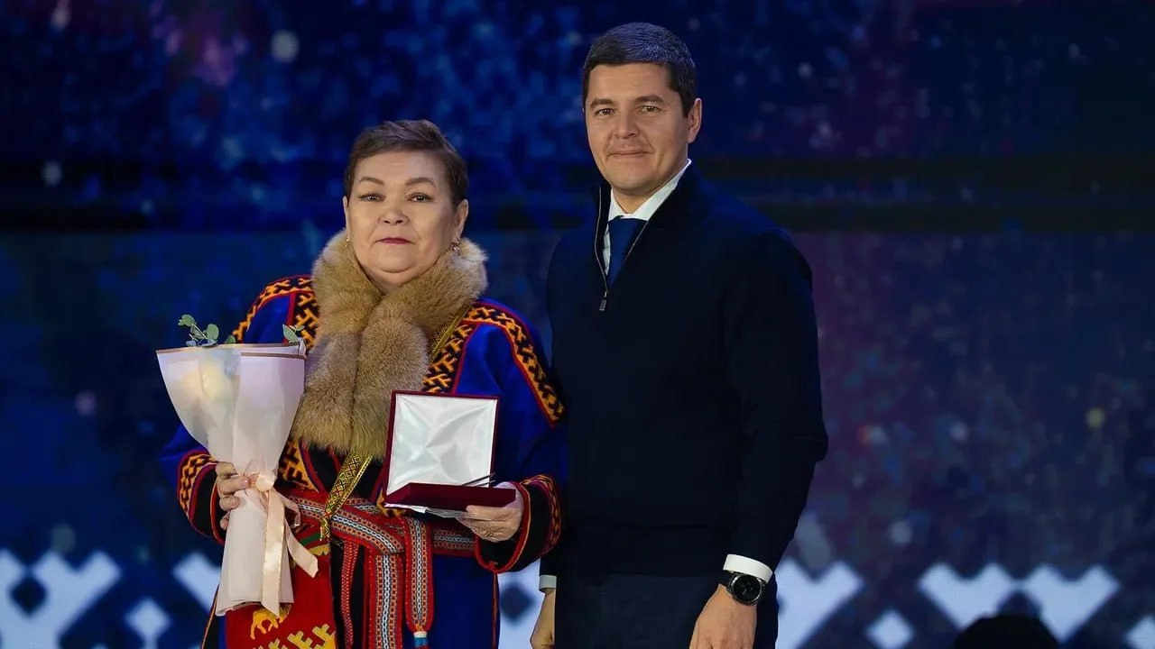 Врач, писатель и рыбаки: в Тазовском районе вручили региональные награды