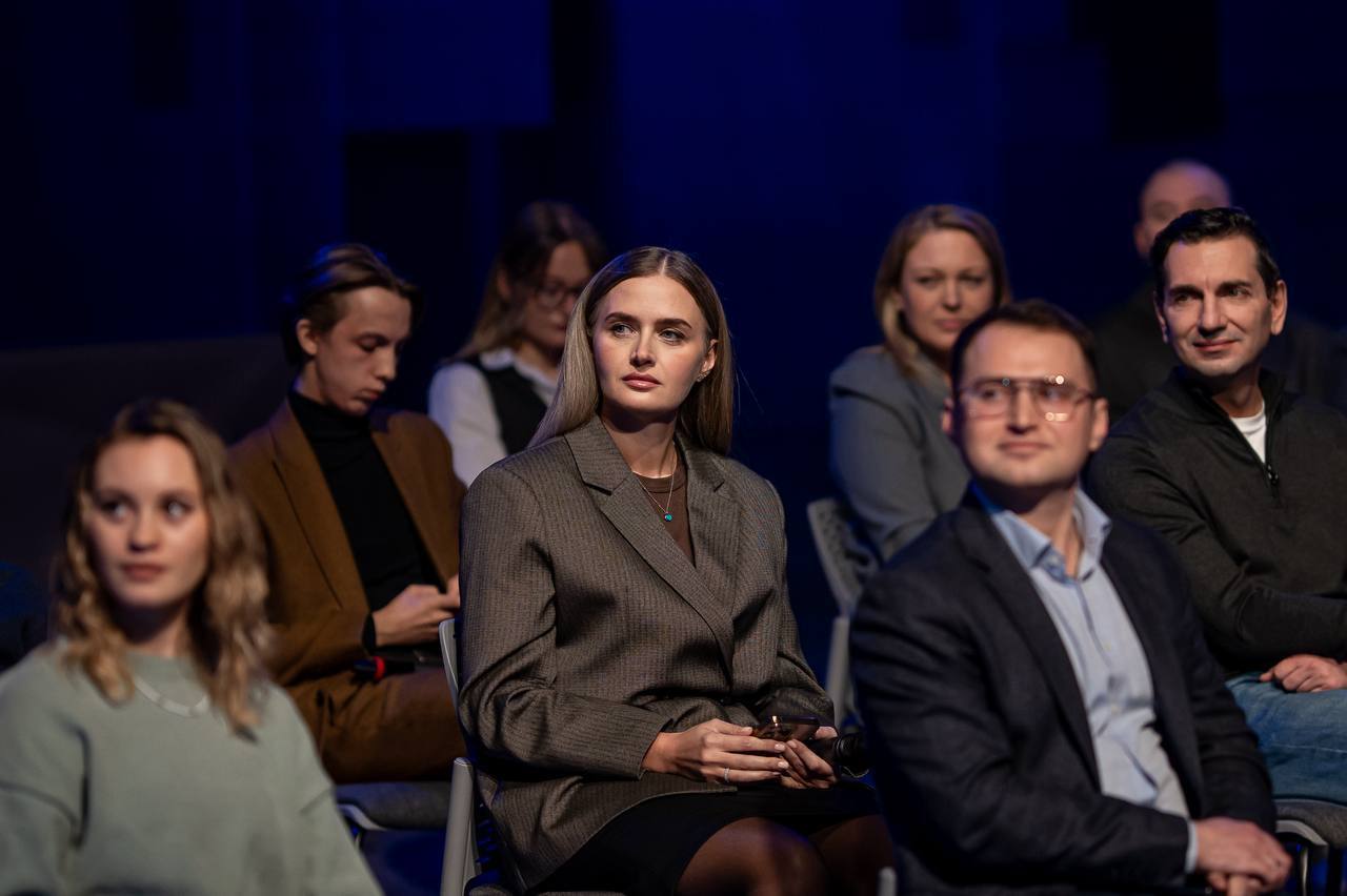 Дмитрий Артюхов: По доброй традиции в канун Дня округа подвели итоги года, обсудили будущее Ямала Дмитрий Артюхов: По доброй традиции в канун Дня округа подвели итоги года, обсудили будущее Ямала