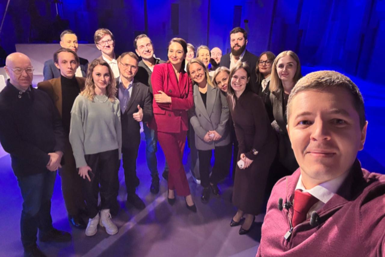 Дмитрий Артюхов: По доброй традиции в канун Дня округа подвели итоги года, обсудили будущее Ямала Дмитрий Артюхов: По доброй традиции в канун Дня округа подвели итоги года, обсудили будущее Ямала