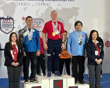 Ямальский пауэрлифтер — чемпион Азии среди ветеранов