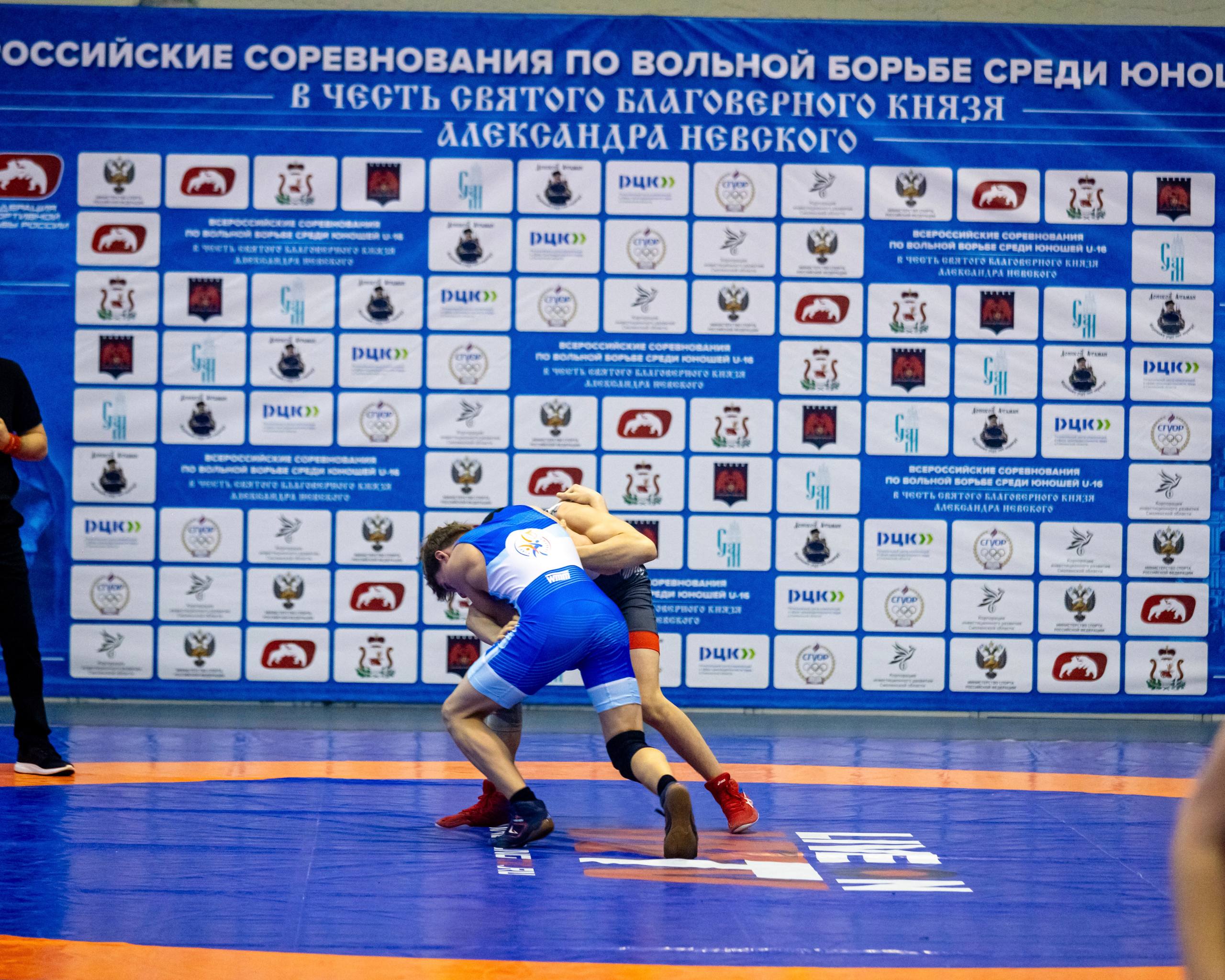 5 наград привезли на Ямал борцы со всероссийских соревнований 5 наград привезли на Ямал борцы со всероссийских соревнований