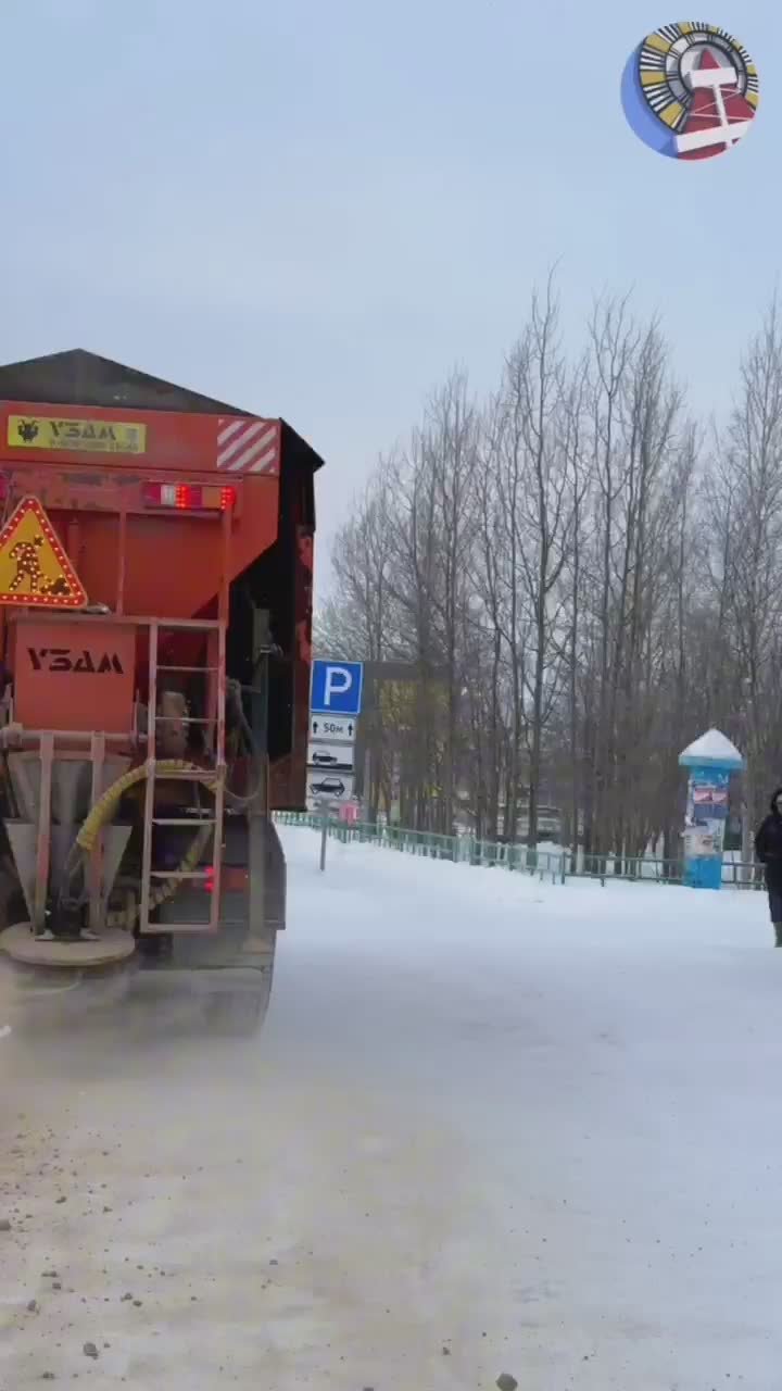 Сегодня в Ноябрьске задействовано 75 единиц дорожной техники