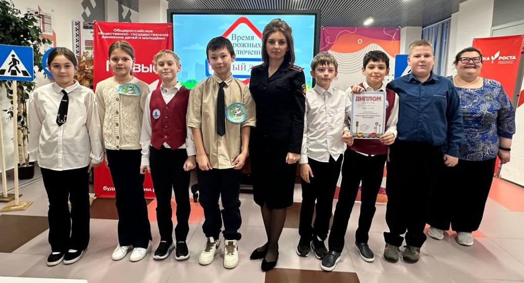 Автоинспекторы Губкинского провели интеллектуальный квиз Автоинспекторы Губкинского провели интеллектуальный квиз