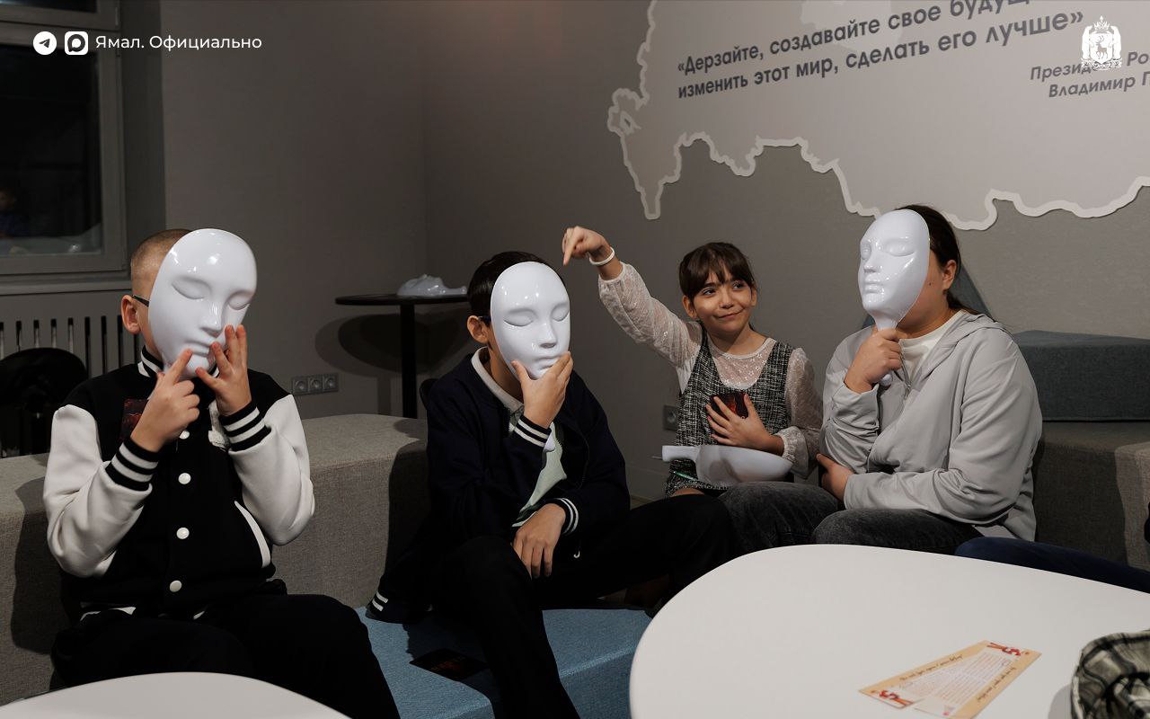 «Круг в квадрате» открылся в Пуровске «Круг в квадрате» открылся в Пуровске