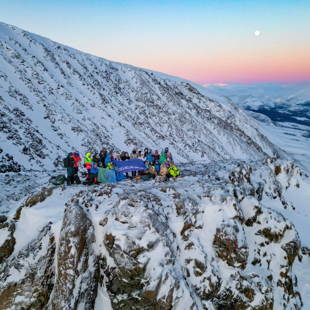 Высота патриотизма: ямальцы сделали подарок любимому региону