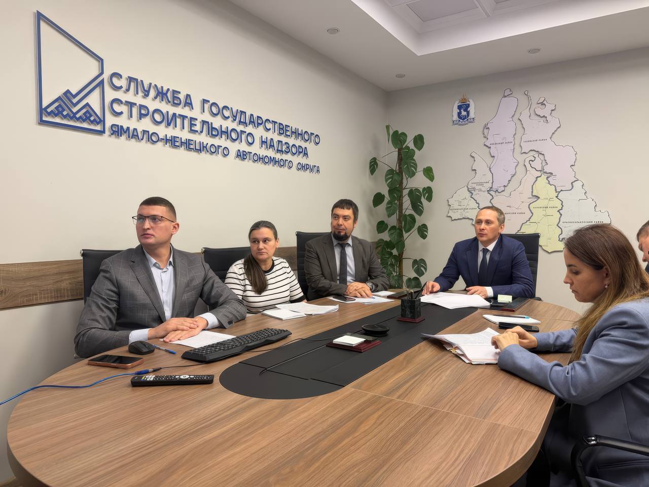 ОБМЕН ОПЫТОМ В СФЕРЕ СТРОИТЕЛЬНОГО НАДЗОРА МЕЖДУ ЯНАО И ДНР ОБМЕН ОПЫТОМ В СФЕРЕ СТРОИТЕЛЬНОГО НАДЗОРА МЕЖДУ ЯНАО И ДНР