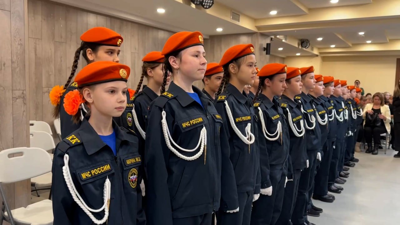 Новое поколение спасателей Салехарда приняли присягу