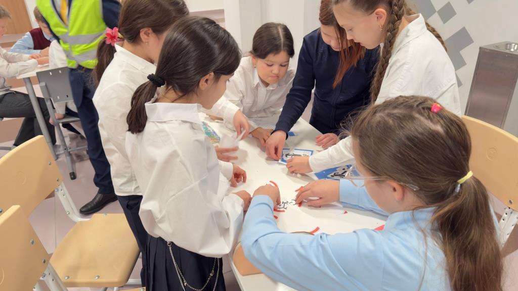 Автоинспекторы Губкинского провели интеллектуальный квиз