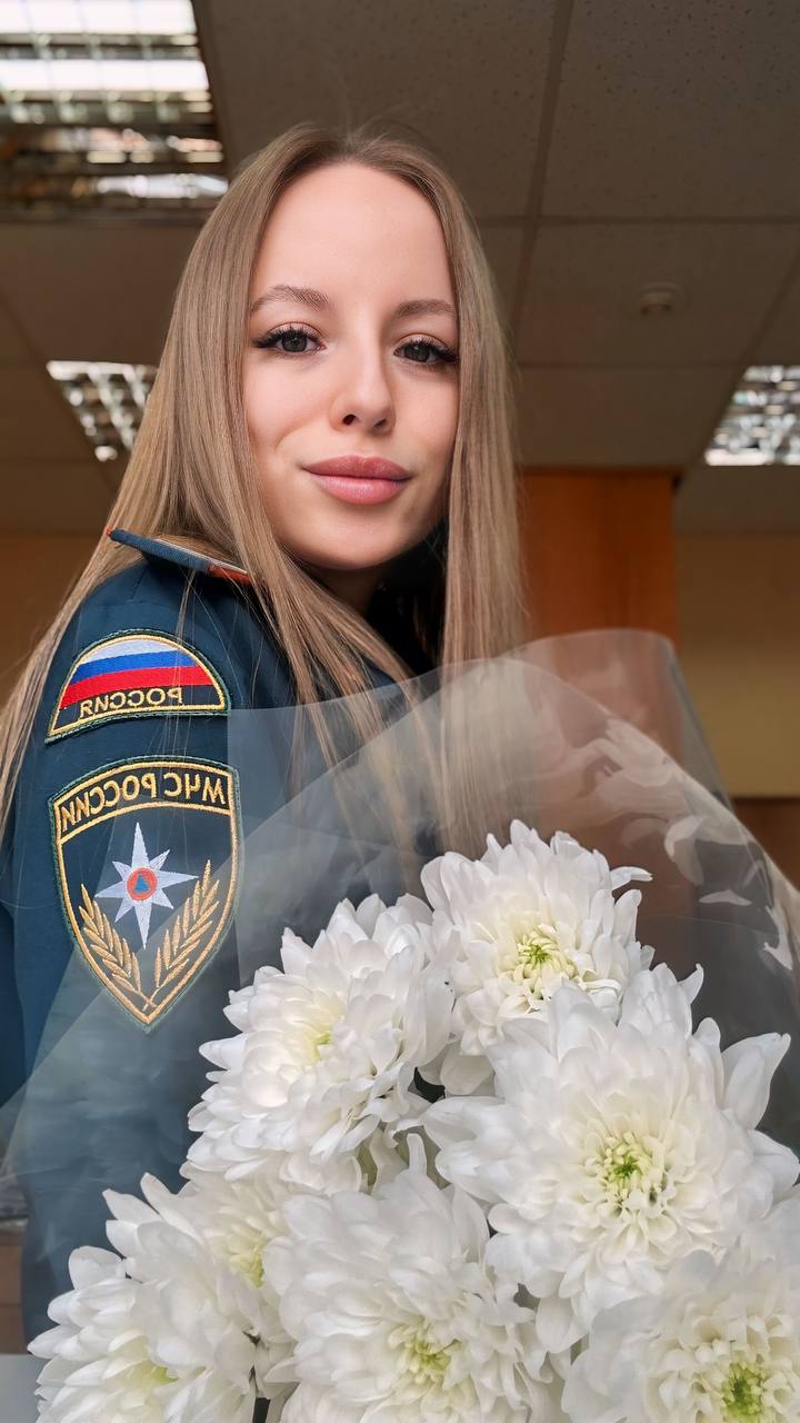 Инспектор по кадровой работе Виктория Зуева из Ноябрьска настоящая шпионка в мире HR. Ее радар всегда настроен на выявление талантов и предотвращение кадровых катастроф Инспектор по кадровой работе Виктория Зуева из Ноябрьска настоящая шпионка в мире HR. Ее радар всегда настроен на выявление талантов и предотвращение кадровых катастроф