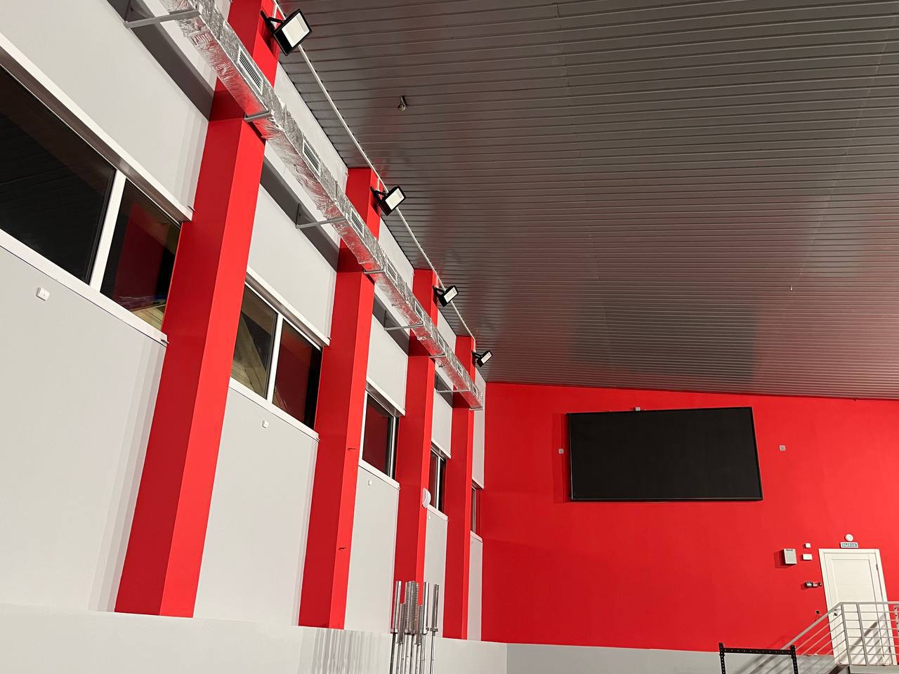 Капитальный ремонт спортзала «Динамо» близится к завершению Капитальный ремонт спортзала «Динамо» близится к завершению