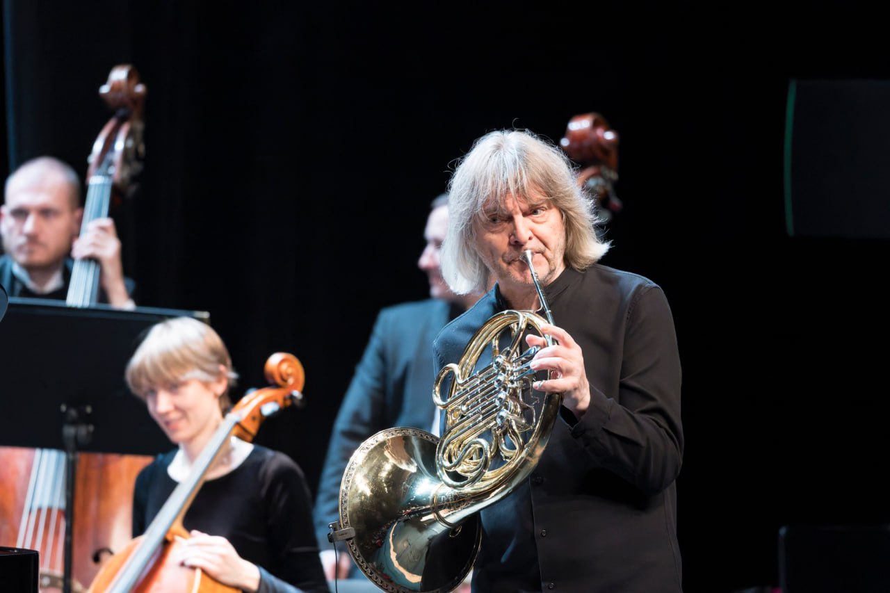 В Салехарде состоялись концерты народного артиста Дениса Мацуева, Московского государственного академического симфонического оркестра под управлением Ивана Никифорчина и заслуженного артиста России Ильдара Абдразакова В Салехарде состоялись концерты народного артиста Дениса Мацуева, Московского государственного академического симфонического оркестра под управлением Ивана Никифорчина и заслуженного артиста России Ильдара Абдразакова