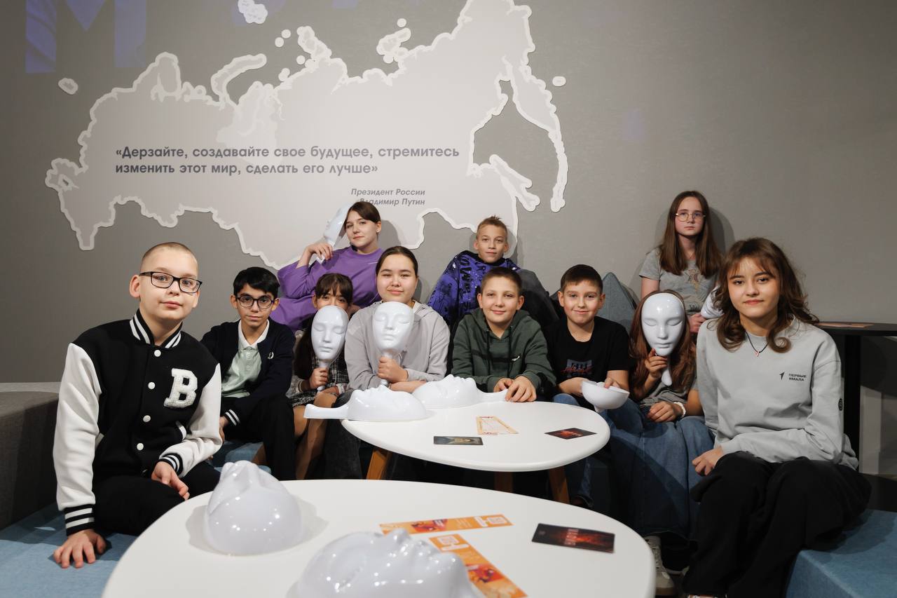 В Пуровске открылось новое пространство для идей и творчества В Пуровске открылось новое пространство для идей и творчества