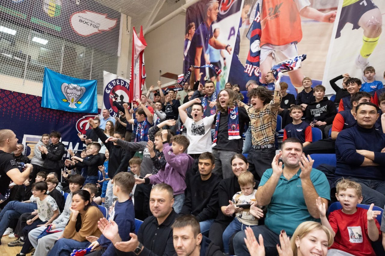 10 декабря — Всемирный день футбола! 10 декабря — Всемирный день футбола!