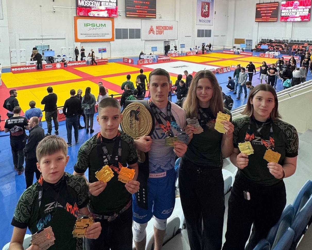 Команда из Ноябрьска завоевала двенадцать медалей на всероссийском турнире по джиу-джитсу Команда из Ноябрьска завоевала двенадцать медалей на всероссийском турнире по джиу-джитсу