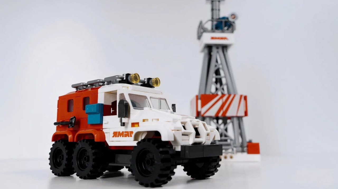 Ограниченную коллекцию конструкторов «Собери Ямал» выпустили к 50-летию Нового Уренгоя и 95-летию региона Ограниченную коллекцию конструкторов «Собери Ямал» выпустили к 50-летию Нового Уренгоя и 95-летию региона