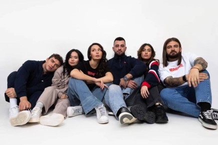 В Салехарде открылся первый офлайн-магазин брендированной одежды «ЯМАЛ»