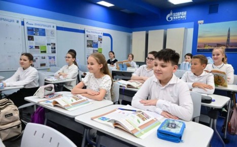 «Высокая культура оценивания»: новоуренгойская гимназия получила престижный знак качества