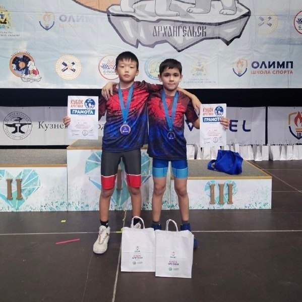 Две бронзы у ямальских борцов на всероссийском турнире