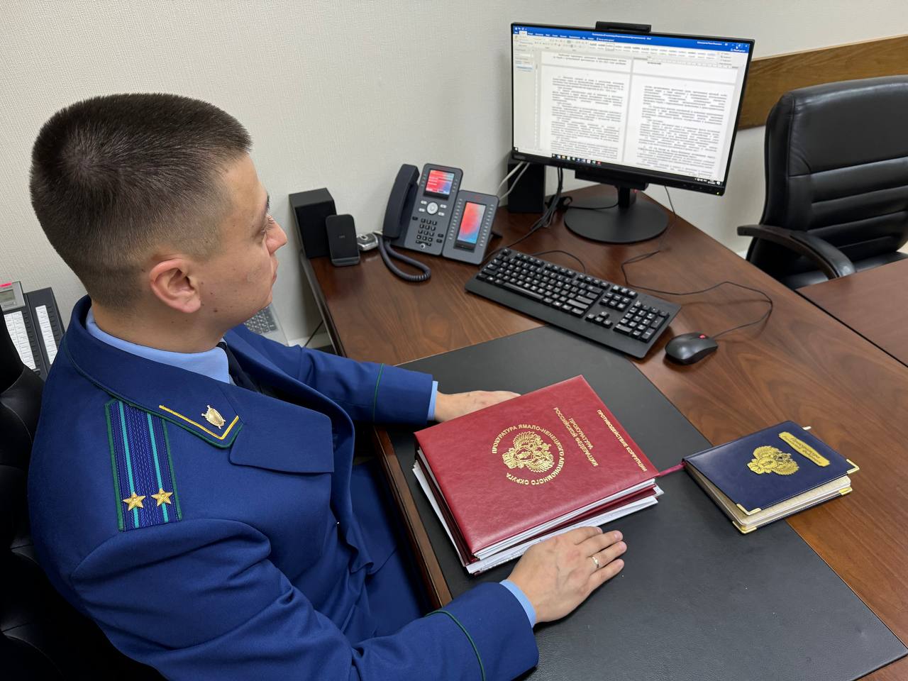 Прокуратурой Ямальского района защищены права ребенка Прокуратурой Ямальского района защищены права ребенка