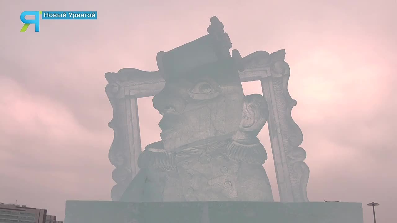 Сказочный мир изо льда. Фестиваль ледовых скульптур в Новом Уренгое близится к завершению