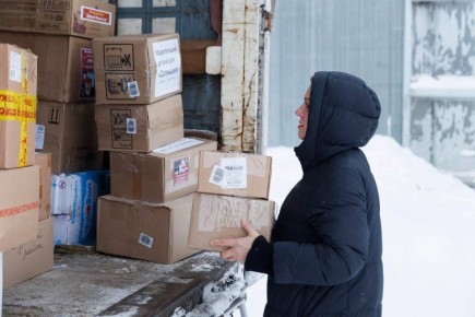 Ямал — Донбассу. Сотни новогодних коробок отправляются, чтобы расцвели детские улыбки