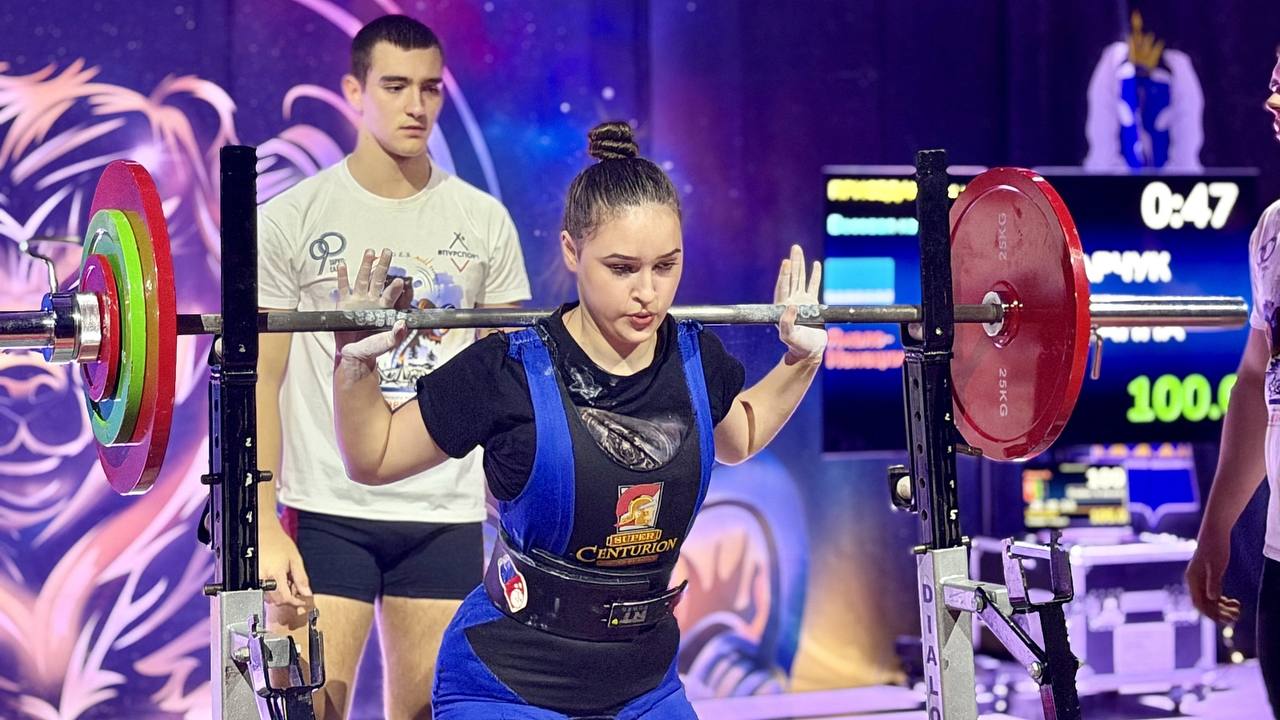 В Тарко-Сале подвели итоги чемпионата УрФО по пауэрлифтингу В Тарко-Сале подвели итоги чемпионата УрФО по пауэрлифтингу