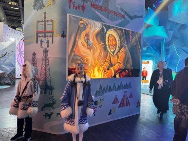Ямальский сказочный стенд появился в Национальном центре «Россия» в Москве