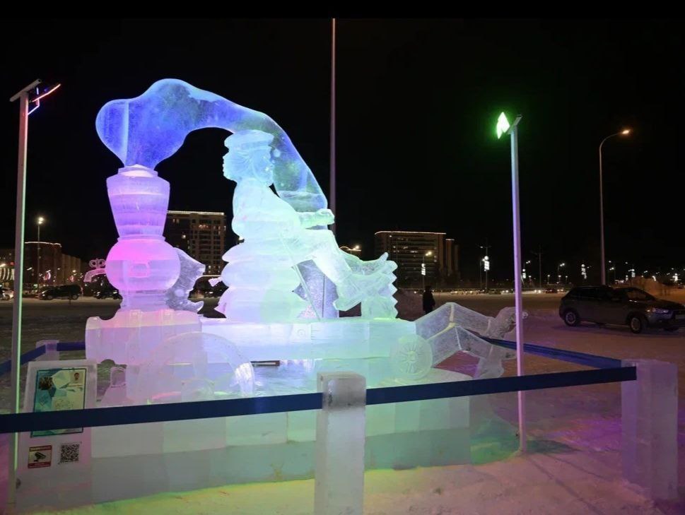 Завершился фестиваль-конкурс ледовых скульптур в Новом Уренгое Завершился фестиваль-конкурс ледовых скульптур в Новом Уренгое