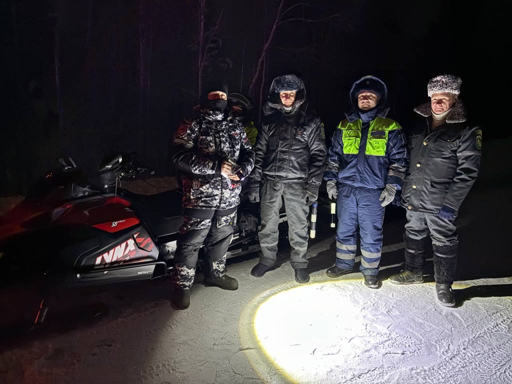 Сотрудники Госавтоинспекции совместно с представителями Гостехзнадзора провели мероприятие «Снегоход» Сотрудники Госавтоинспекции совместно с представителями Гостехзнадзора провели мероприятие «Снегоход»