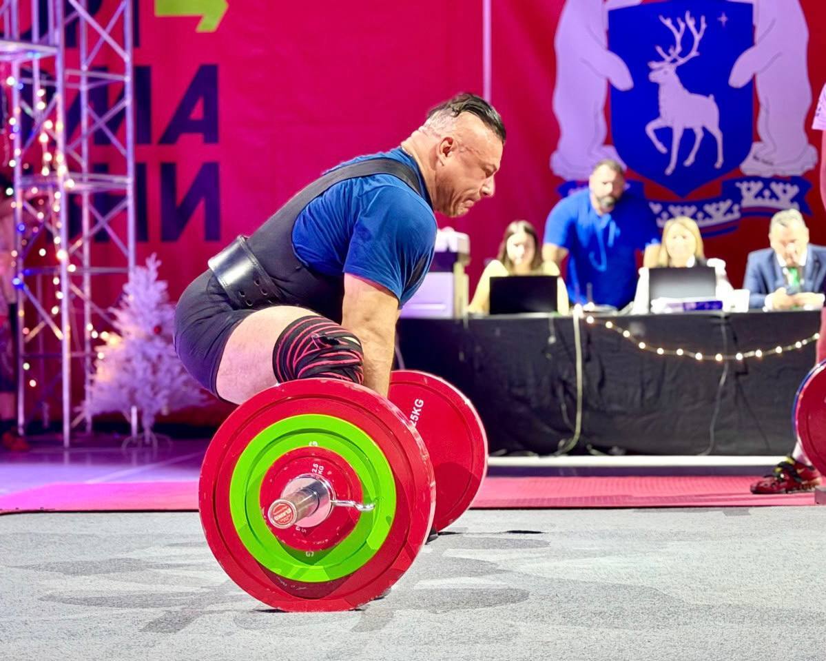 Ямал принял чемпионат Урала по пауэрлифтингу в Тарко-Сале Ямал принял чемпионат Урала по пауэрлифтингу в Тарко-Сале