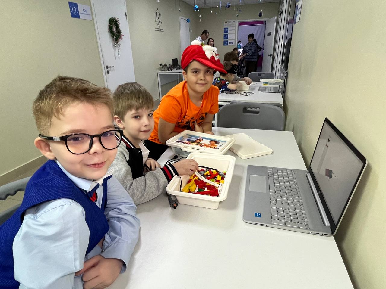 В средней школе №17 прошел первый IT-Фестиваль для будущих первоклассников В средней школе №17 прошел первый IT-Фестиваль для будущих первоклассников