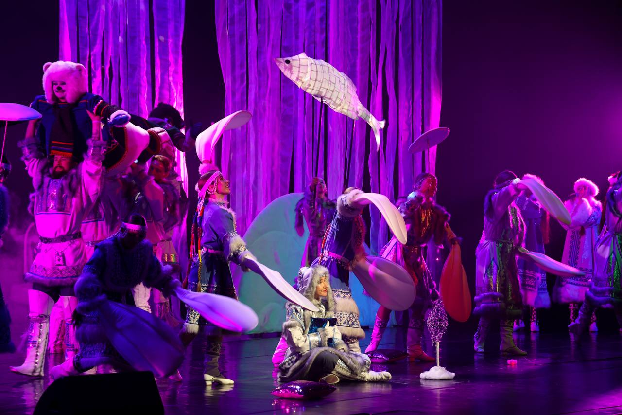 В Салехарде прошла Губернаторская ёлка В Салехарде прошла Губернаторская ёлка