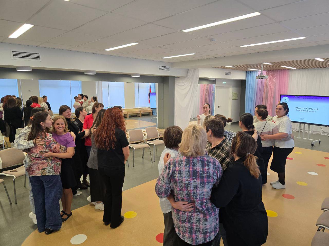 Ольга Чернышова, Ольга Олейникова, Альбина Валитова — соискатели III Всероссийской муниципальной премии «Служение» в номинации «Профессиональные кадры — будущее муниципалитета» Ольга Чернышова, Ольга Олейникова, Альбина Валитова — соискатели III Всероссийской муниципальной премии «Служение» в номинации «Профессиональные кадры — будущее муниципалитета»