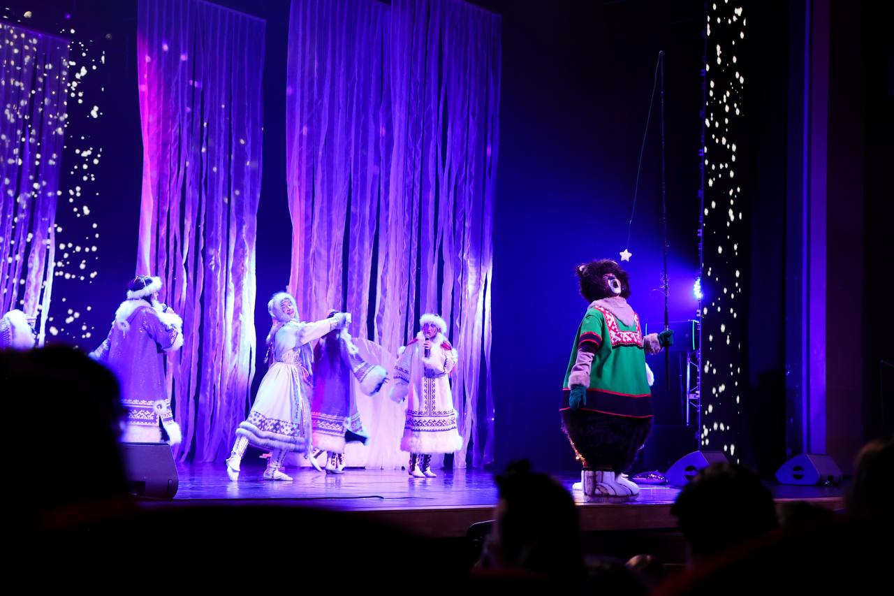 В Салехарде прошла Губернаторская ёлка В Салехарде прошла Губернаторская ёлка