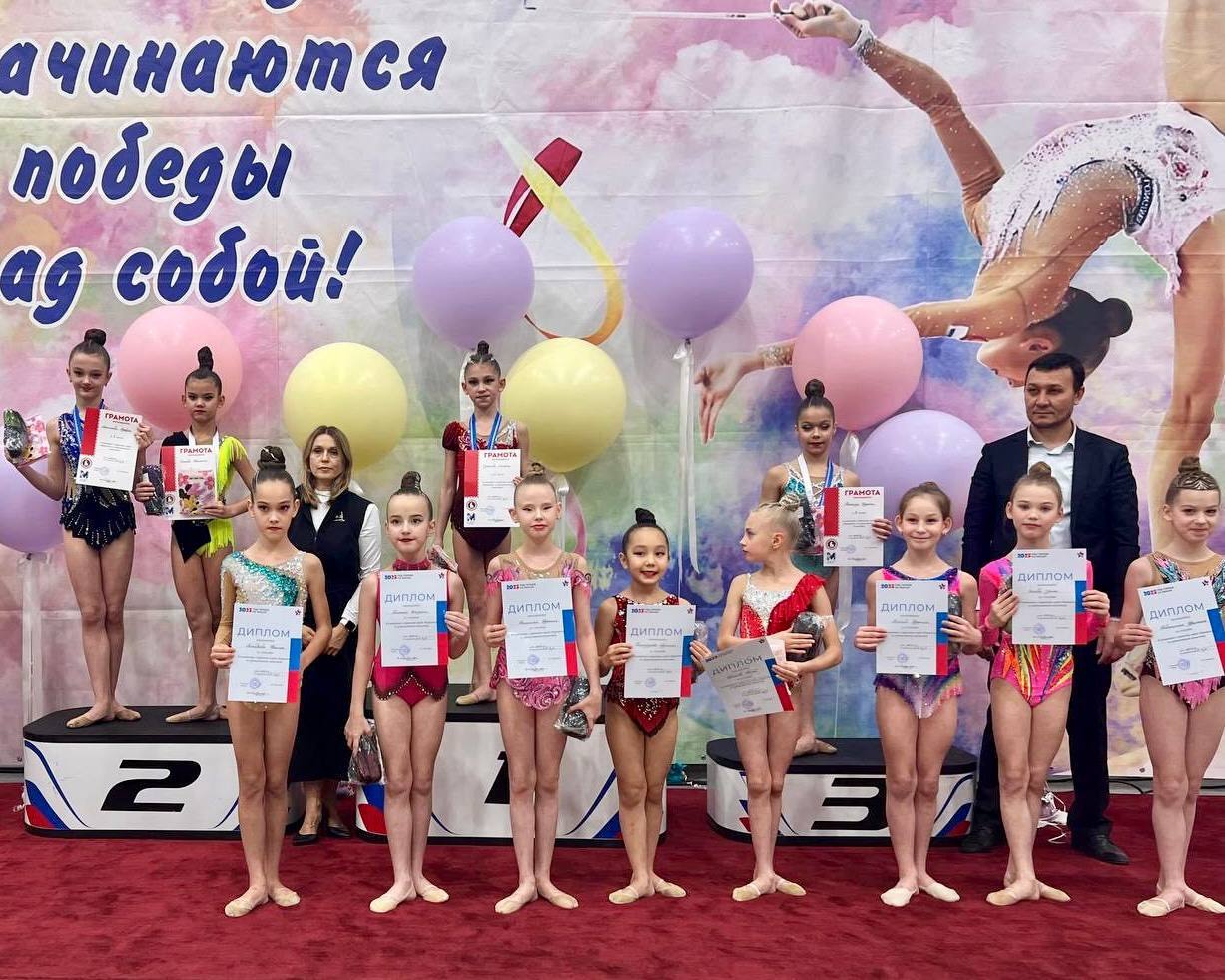 Красота и грация — в Муравленко завершились окружные соревнования по художественной гимнастике Красота и грация — в Муравленко завершились окружные соревнования по художественной гимнастике